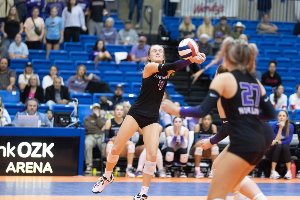 Fayetteville-Conway Volleyball Final__00097